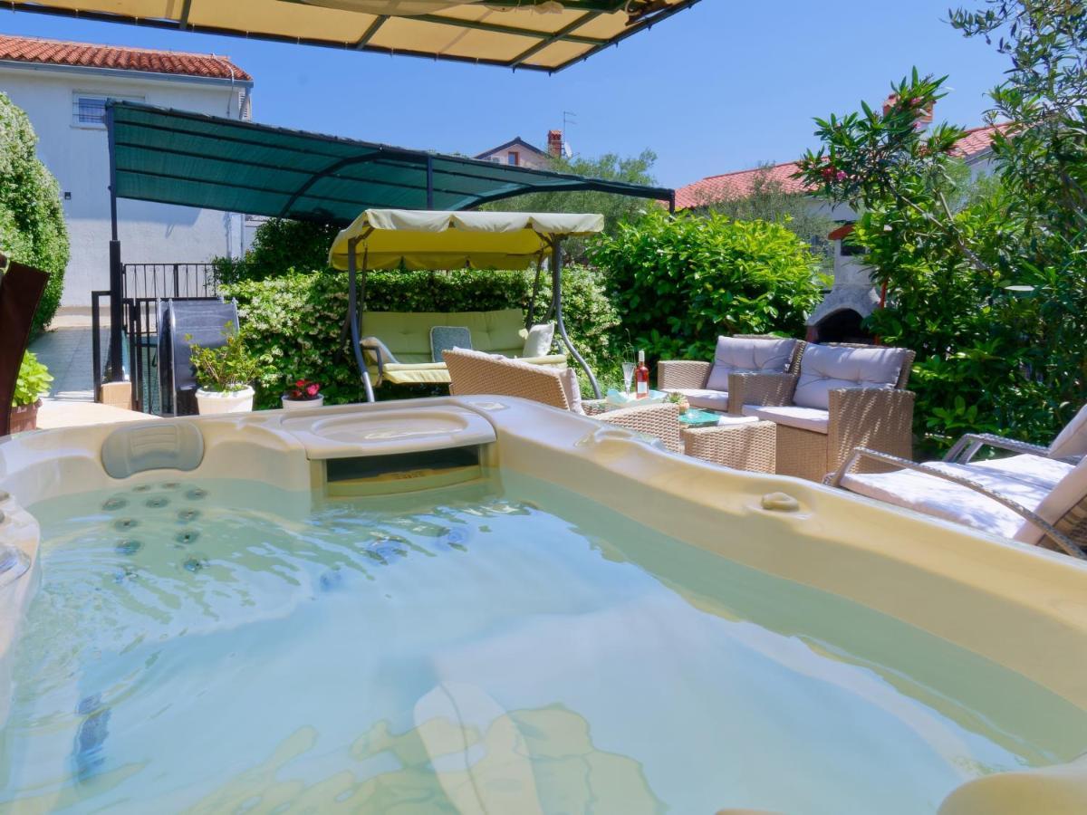Holiday Home Nevena By Rent Istria Buje Exterior foto